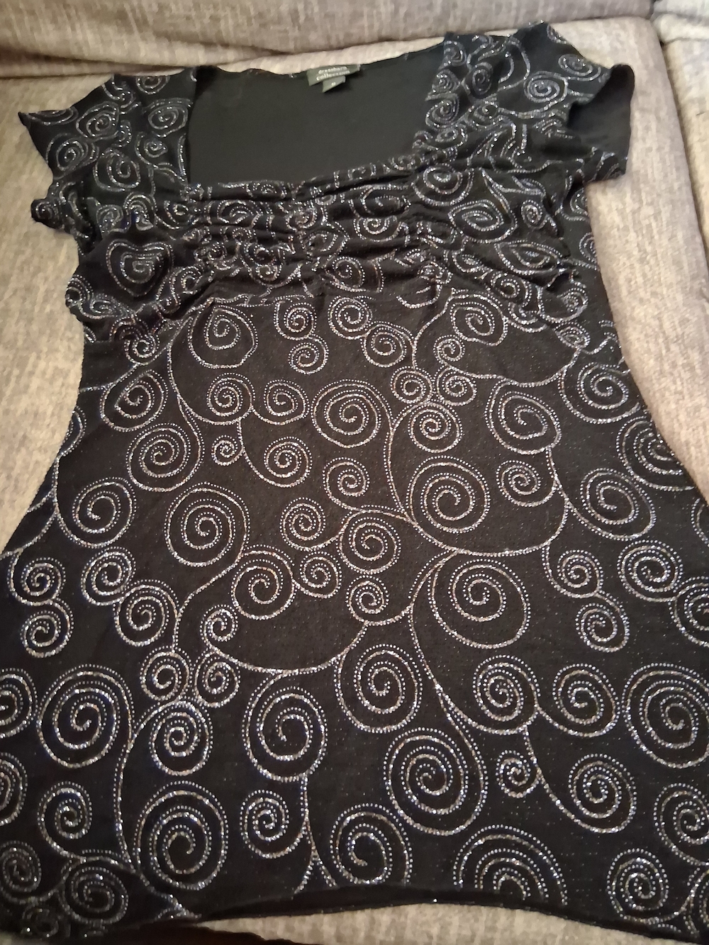 Dressbarn COLLECTION Black Sparkle Swirl Cap Sleeve Top - Picture 12 of 13